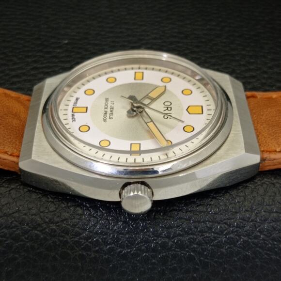 Oris Men's Silver and Tan Watch - Picture 5 of 9